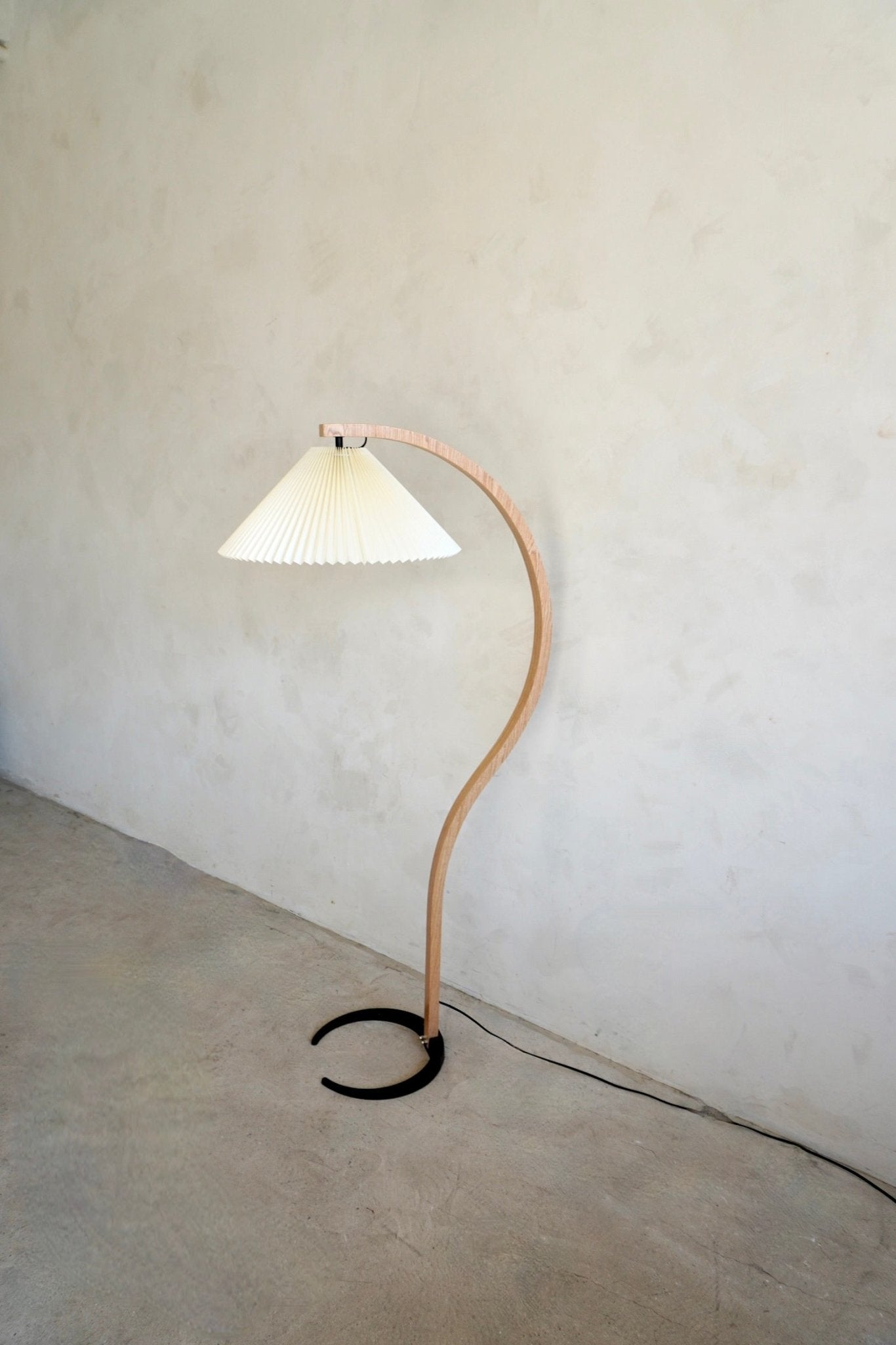 Tove Floor Lamp